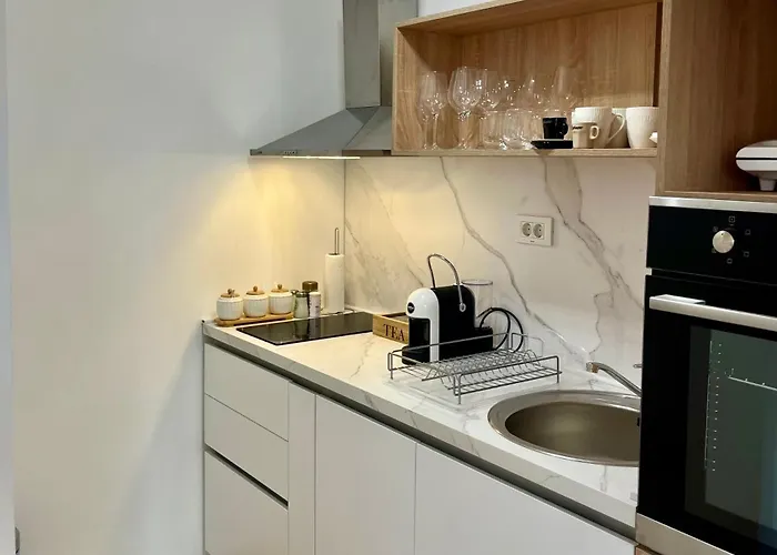 Ruby Modern Apartment