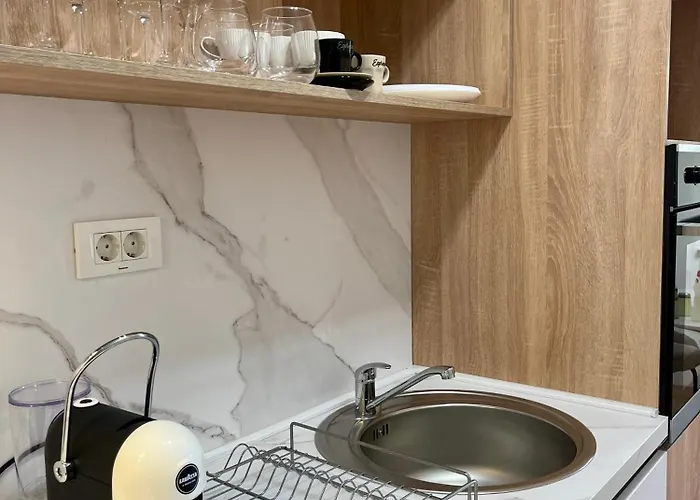 Ruby Modern Apartment